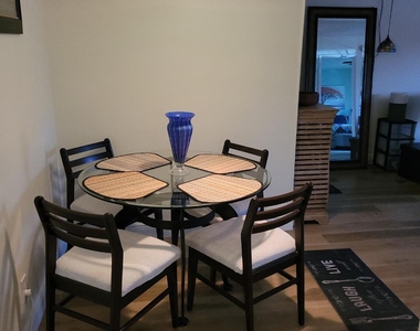 669 W Oakland Park Boulevard W - Photo Thumbnail 8