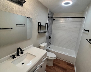 14710 Overview Drive - Photo Thumbnail 22