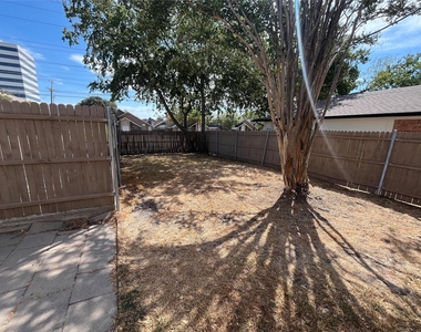 14710 Overview Drive - Photo Thumbnail 23