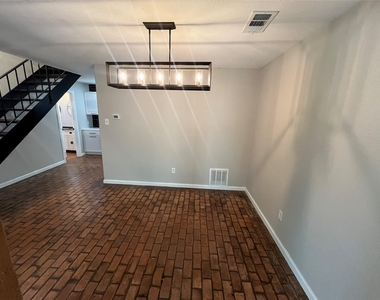 14710 Overview Drive - Photo Thumbnail 5