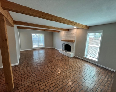 14710 Overview Drive - Photo Thumbnail 3