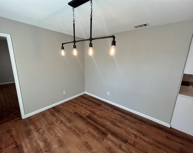 14710 Overview Drive - Photo Thumbnail 8