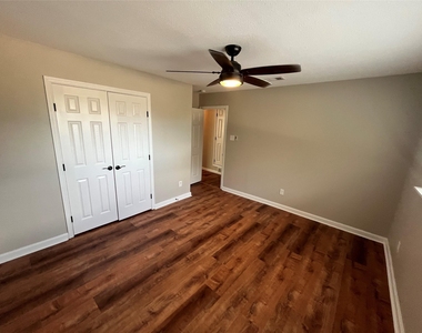 14710 Overview Drive - Photo Thumbnail 21