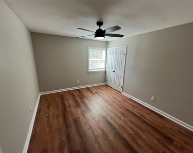 14710 Overview Drive - Photo Thumbnail 18