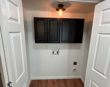 14710 Overview Drive - Photo Thumbnail 9