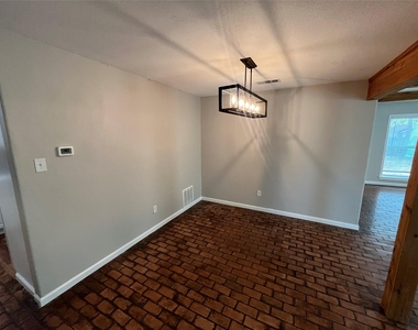 14710 Overview Drive - Photo Thumbnail 6