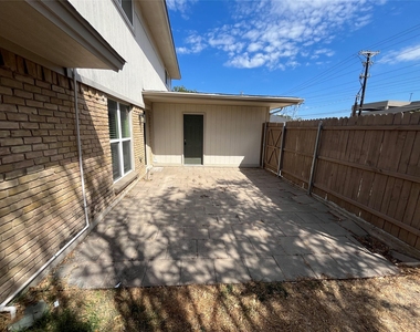 14710 Overview Drive - Photo Thumbnail 24