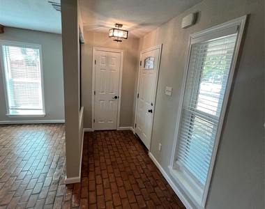 14710 Overview Drive - Photo Thumbnail 2