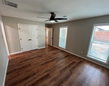 14710 Overview Drive - Photo Thumbnail 15