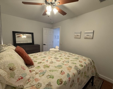 4104 Garden Avenue - Photo Thumbnail 9