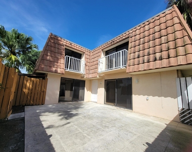 588 Green Springs Place - Photo Thumbnail 1