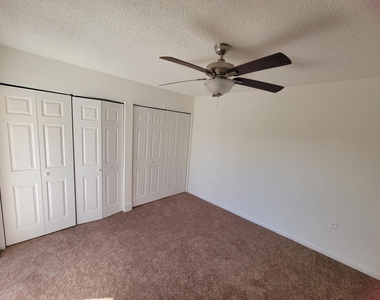 588 Green Springs Place - Photo Thumbnail 11