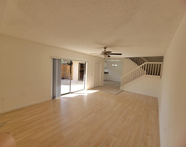 588 Green Springs Place - Photo Thumbnail 7