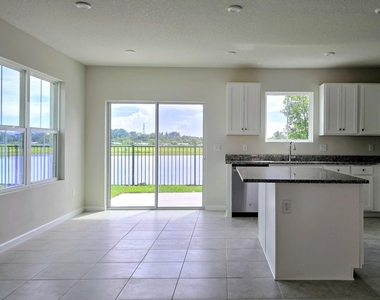 15712 Sw Seasons Street - Photo Thumbnail 7