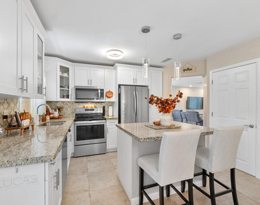 10961 Nw 12th Drive - Photo Thumbnail 11
