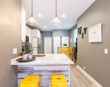 2092 Pasa Verde Lane - Photo Thumbnail 9