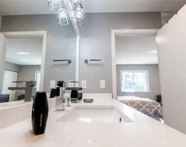 2092 Pasa Verde Lane - Photo Thumbnail 18