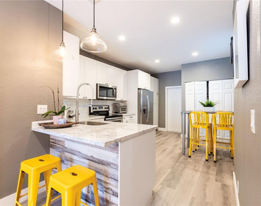 2092 Pasa Verde Lane - Photo Thumbnail 5