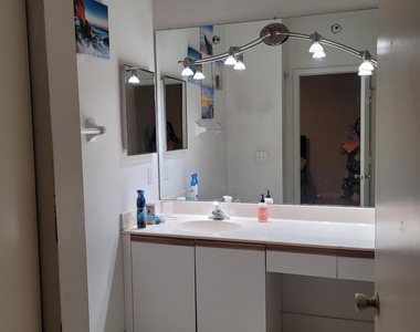 5406 Firenze Drive - Photo Thumbnail 7