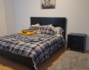 5406 Firenze Drive - Photo Thumbnail 4