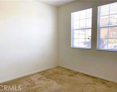 5993 Silveira Street - Photo Thumbnail 3