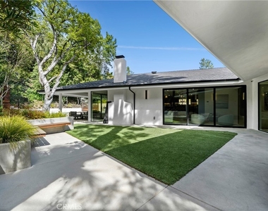 16105 Clear Oak Drive - Photo Thumbnail 31
