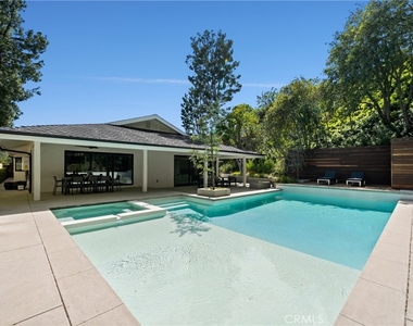 16105 Clear Oak Drive - Photo Thumbnail 29