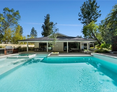 16105 Clear Oak Drive - Photo Thumbnail 28