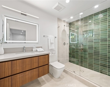 16105 Clear Oak Drive - Photo Thumbnail 20