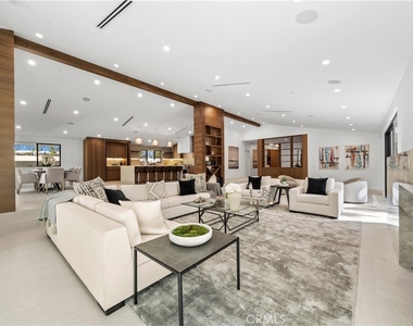 16105 Clear Oak Drive - Photo Thumbnail 6