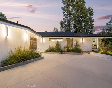 16105 Clear Oak Drive - Photo Thumbnail 42