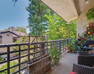 5738 Skyview Way - Photo Thumbnail 23