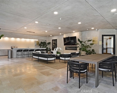 124 W Colorado - Photo Thumbnail 26