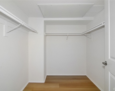 124 W Colorado - Photo Thumbnail 23