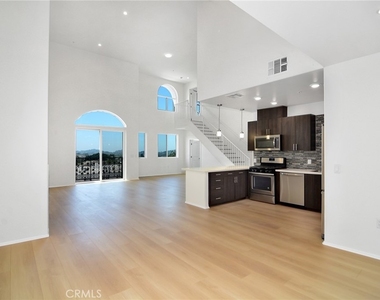 124 W Colorado - Photo Thumbnail 1