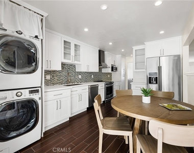 6824 Las Olas - Photo Thumbnail 9