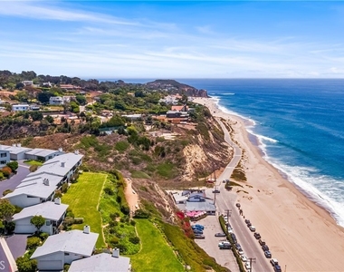 6824 Las Olas - Photo Thumbnail 14
