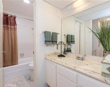 7301 Lennox Avenue - Photo Thumbnail 16