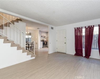 7301 Lennox Avenue - Photo Thumbnail 10
