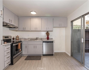 7301 Lennox Avenue - Photo Thumbnail 7