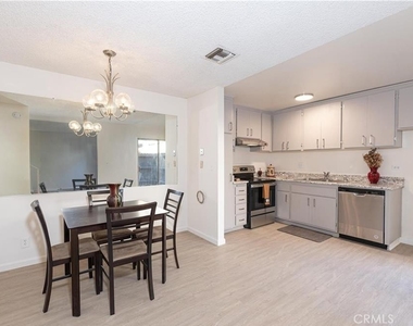 7301 Lennox Avenue - Photo Thumbnail 9