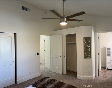 22 Glenshire Lane - Photo Thumbnail 9