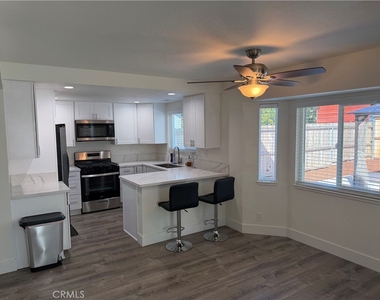 22 Glenshire Lane - Photo Thumbnail 4