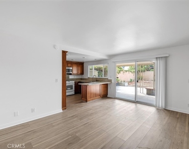 5292 Bransford Drive - Photo Thumbnail 13