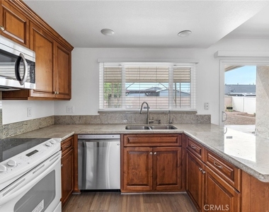 5292 Bransford Drive - Photo Thumbnail 6