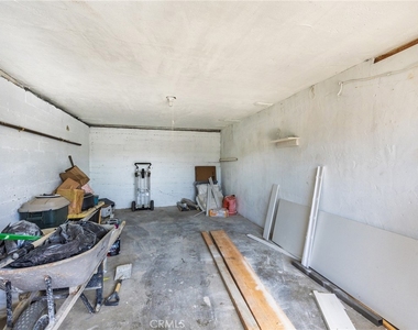529 E Walnut Avenue - Photo Thumbnail 16