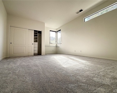 5510 W 149th Place - Photo Thumbnail 11