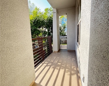 5510 W 149th Place - Photo Thumbnail 10