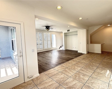 5510 W 149th Place - Photo Thumbnail 9