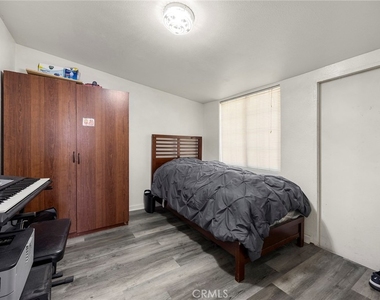 8049 Coral Bell Way - Photo Thumbnail 14